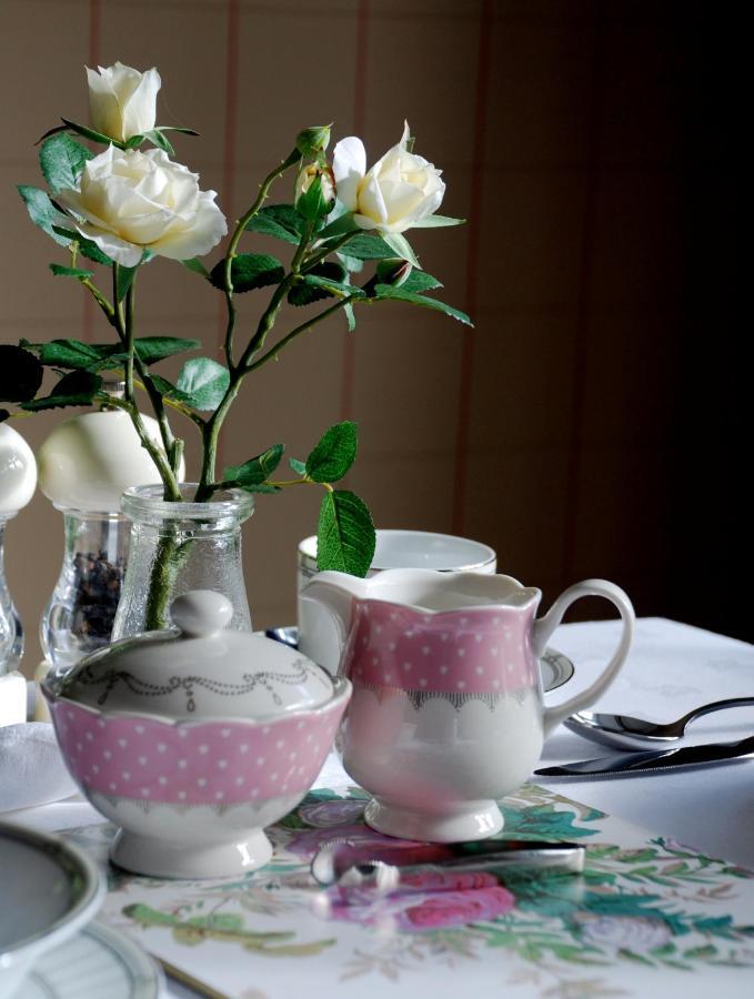 Cherry Tree House Bed & Breakfast บอร์นมัธ ภายนอก รูปภาพ