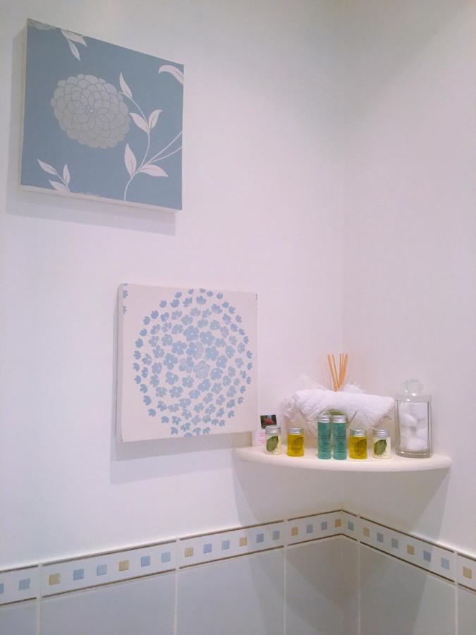Cherry Tree House Bed & Breakfast บอร์นมัธ ภายนอก รูปภาพ